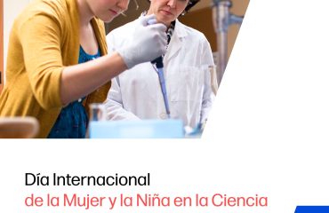 dia mujer y niña en ciencia