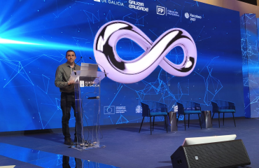 FP Innova Un compañero del equipo en el atril durante el encuentro FP Innova 2026
